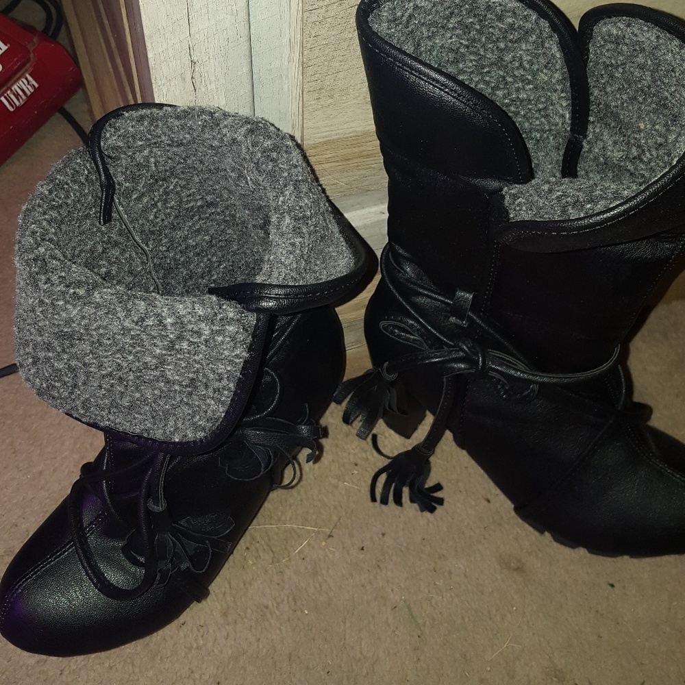 Black sexy boots